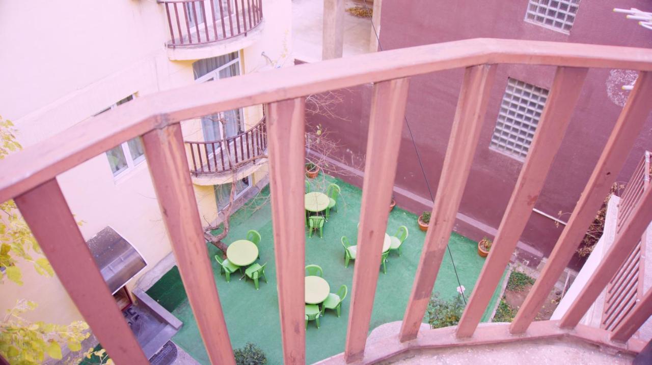 Elite Lux Hotel ティビリシ エクステリア 写真