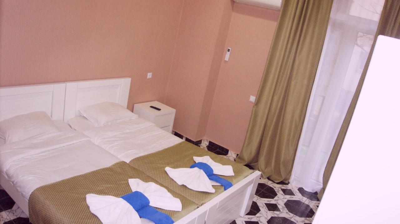 Elite Lux Hotel ティビリシ エクステリア 写真