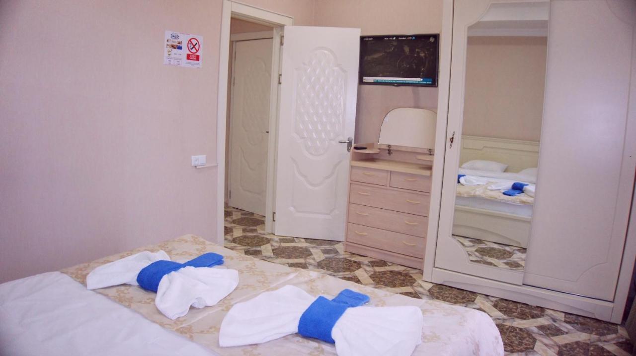 Elite Lux Hotel ティビリシ エクステリア 写真